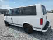 2000 Chevrolet Astro Cargo с VIN 1GCDM19W2YB128890, выставлен на аукционе Copart как лот 59023315 с пробегом Не указан миль и Списание • Salvage title. История ставок и продаж доступна на DreamBid. Изображение 2.