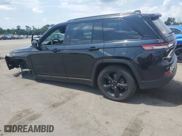 2024 Jeep Grand Cherokee Laredo с VIN 1C4RJHAG9RC247513, выставлен на аукционе Copart как лот 65782635 с пробегом 15 371 миль миль и Списание • Salvage title. История ставок и продаж доступна на DreamBid. Изображение 2.