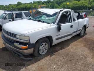 2000 Chevrolet Silverado 1500 LS с VIN 2GCEC19T4Y1263446, выставлен на аукционе IAAI как лот 42696711 с пробегом 121 148 миль миль и . История ставок и продаж доступна на DreamBid. Изображение 2.