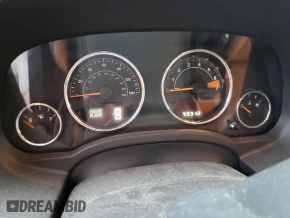 2014 Jeep Compass Limited z VIN 1C4NJDCB3ED500919, wystawiony jako Copart lot #63126535 z przebiegiem 99 312 mil mil oraz Szkoda całkowita • Salvage title. Historia ofert i sprzedaży dostępna na DreamBid. Obrazek 9.