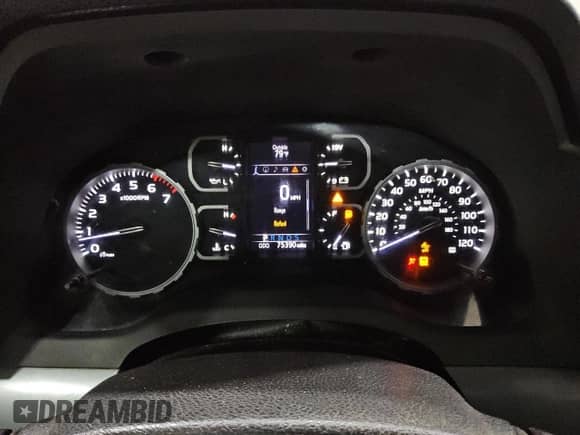2020 Toyota Tundra Platinum с VIN 5TFAY5F17LX917622, выставлен на аукционе Copart как лот 56607155 с пробегом 75 390 миль миль и Чистый • Clean title. История ставок и продаж доступна на DreamBid. Изображение 9.
