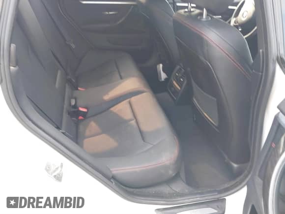 2016 BMW 4 Series 428i z VIN WBA4A9C57GG508619, wystawiony jako IAAI lot #40284412 z przebiegiem 58 504 mil mil oraz . Historia ofert i sprzedaży dostępna na DreamBid. Obrazek 8.