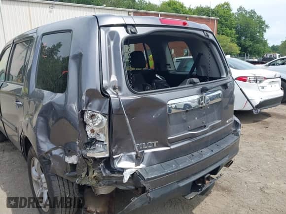 2014 Honda Pilot EX-L z VIN 5FNYF4H5XEB025361, wystawiony jako IAAI lot #42600092 z przebiegiem 169 019 mil mil oraz . Historia ofert i sprzedaży dostępna na DreamBid. Obrazek 6.