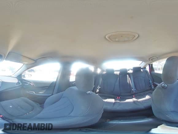 2015 Chrysler 200 LX z VIN 1C3CCCFB9FN665249, wystawiony jako Copart lot #80272115 z przebiegiem 138 173 mil mil oraz Szkoda całkowita • Salvage title. Historia ofert i sprzedaży dostępna na DreamBid. Obrazek 14.