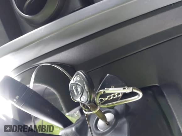 2008 Jeep Wrangler Unlimited X z VIN 1J4GA39198L509436, wystawiony jako IAAI lot #42688885 z przebiegiem Nie podano mil oraz . Historia ofert i sprzedaży dostępna na DreamBid. Obrazek 11.