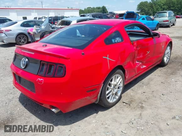 2014 Ford Mustang Premium с VIN 1ZVBP8AMXE5270445, выставлен на аукционе IAAI как лот 42622897 с пробегом 108 017 миль миль и . История ставок и продаж доступна на DreamBid. Изображение 4.