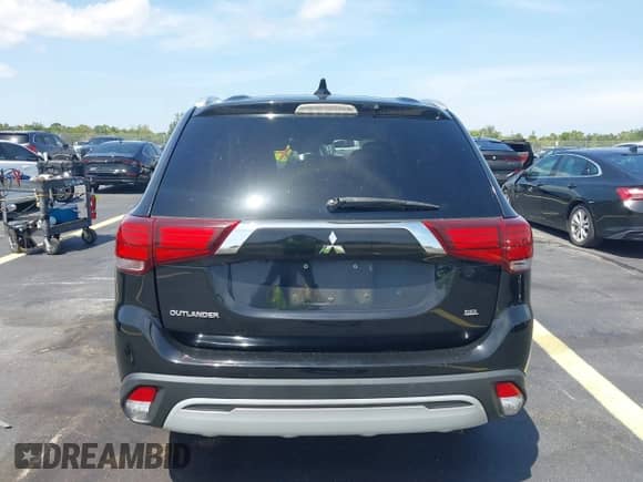 2020 Mitsubishi Outlander SE с VIN JA4AD3A33LZ017274, выставлен на аукционе IAAI как лот 43087221 с пробегом 78 101 миль миль и . История ставок и продаж доступна на DreamBid. Изображение 17.