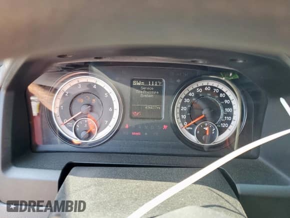 2019 Ram 1500 Express z VIN 3C6JR6AT9KG507622, wystawiony jako Copart lot #70556695 z przebiegiem 49 407 mil mil oraz Szkoda całkowita • Salvage title. Historia ofert i sprzedaży dostępna na DreamBid. Obrazek 9.