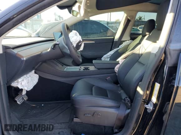 2024 Tesla Model Y с VIN 7SAYGDED9RF121533, выставлен на аукционе Copart как лот 87102415 с пробегом 10 170 миль миль и Чистый • Clean title. История ставок и продаж доступна на DreamBid. Изображение 7.