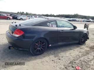 2005 Hyundai Tiburon GT с VIN KMHHN65F95U181518, выставлен на аукционе Copart как лот 41125854 с пробегом 158 863 миль миль и Списание • Salvage title. История ставок и продаж доступна на DreamBid. Изображение 3.