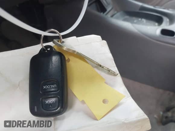 2006 Toyota Tundra SR5 with VIN 5TBDT441X6S549903, listed as a IAAI auction lot 43384170 with 303,388 mi miles and . Bid and sale history available at DreamBid. Image 11.