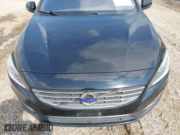 2015 Volvo S60 T5 Premier с VIN YV1612TK7F1357446, выставлен на аукционе IAAI как лот 41867566 с пробегом 90 023 миль миль и . История ставок и продаж доступна на DreamBid. Изображение 6.