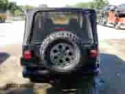 2000 Jeep Wrangler SE with VIN 1J4FA29P8YP784721, listed as a Copart auction lot 82079075 with 157,084 mi miles and Clean title. Bid and sale history available at DreamBid. Image 6.