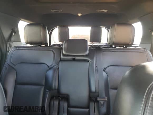 2017 Ford Explorer Limited z VIN 1FM5K8F84HGE26512, wystawiony jako Copart lot #61499195 z przebiegiem 101 042 mil mil oraz Czysty tytuł • Clean title. Historia ofert i sprzedaży dostępna na DreamBid. Obrazek 10.