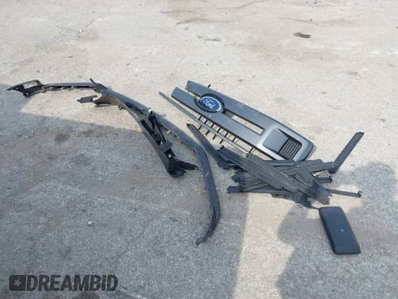 2020 Ford F-150 XL z VIN 1FTEW1EP5LKE57010, wystawiony jako IAAI lot #42937039 z przebiegiem 83 677 mil mil oraz . Historia ofert i sprzedaży dostępna na DreamBid. Obrazek 12.