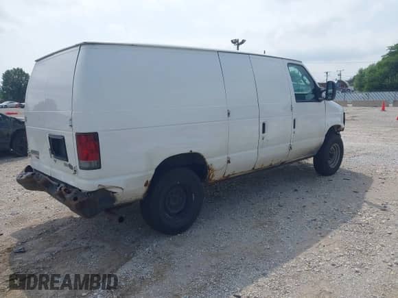 2011 Ford Econoline Cargo Commercial z VIN 1FTNE2EW8BDB17532, wystawiony jako IAAI lot #43024707 z przebiegiem 391 765 mil mil oraz . Historia ofert i sprzedaży dostępna na DreamBid. Obrazek 4.
