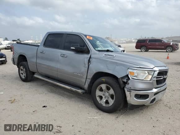2021 Ram 1500 Lone Star z VIN 1C6RREMT0MN750111, wystawiony jako Copart lot #51590455 z przebiegiem 124 581 mil mil oraz Szkoda całkowita • Salvage title. Historia ofert i sprzedaży dostępna na DreamBid. Obrazek 4.