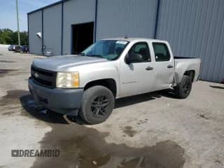 2007 Chevrolet Silverado 1500 Work Truck с VIN 2GCEC13C371562174, выставлен на аукционе Copart как лот 70697135 с пробегом 286 695 миль миль и Списание • Salvage title. История ставок и продаж доступна на DreamBid. Изображение 1.