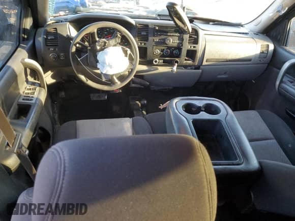 2008 GMC Sierra 1500 SL with VIN 2GTEK13C081238362, listed as a Copart auction lot 46666345 with 329,672 mi miles and Non repairable. Bid and sale history available at DreamBid. Image 8.