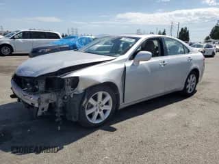 2007 Lexus ES 330 z VIN JTHBJ46G872139825, wystawiony jako Copart lot #71377365 z przebiegiem 259 763 mil mil oraz Szkoda całkowita • Salvage title. Historia ofert i sprzedaży dostępna na DreamBid. Obrazek 1.
