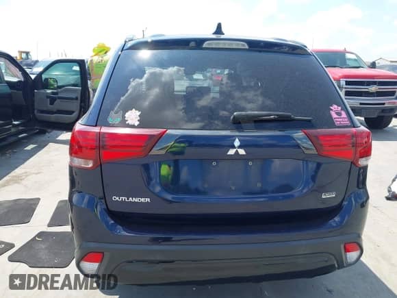 2020 Mitsubishi Outlander SE with VIN JA4AD3A31LZ042464, listed as a IAAI auction lot 42919215 with 75,341 mi miles and . Bid and sale history available at DreamBid. Image 16.
