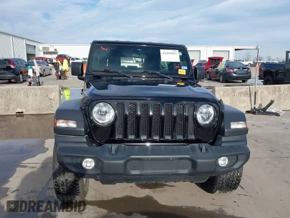 2021 Jeep Wrangler Unlimited Sport S with VIN 1C4HJXDN0MW817146, listed as a IAAI auction lot 41459993 with 20,367 mi miles and . Bid and sale history available at DreamBid. Image 12.