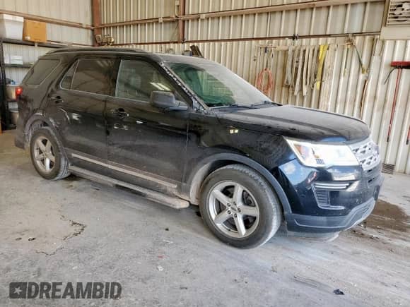 2018 Ford Explorer XLT z VIN 1FM5K7DH0JGC85005, wystawiony jako Copart lot #84968195 z przebiegiem 126 400 mil mil oraz Szkoda całkowita • Salvage title. Historia ofert i sprzedaży dostępna na DreamBid. Obrazek 4.