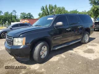 2010 Chevrolet Suburban LS с VIN 1GNUKHE30AR129387, выставлен на аукционе Copart как лот 60620475 с пробегом 141 626 миль миль и Списание • Salvage title. История ставок и продаж доступна на DreamBid. Изображение 1.