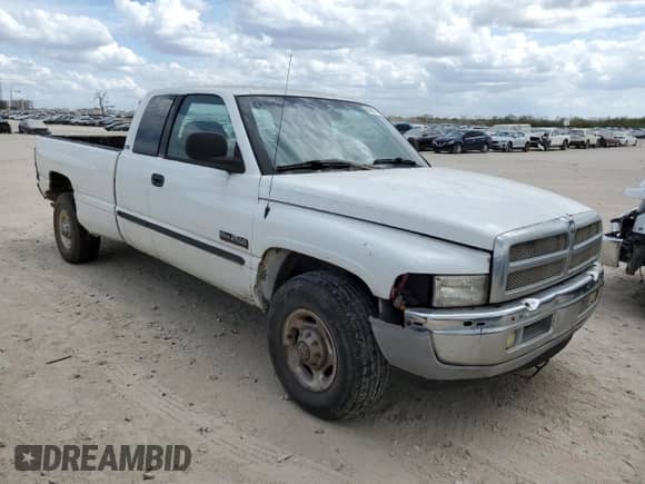 2001 Dodge 2500 z VIN 3B7KC23681G234556, wystawiony jako Copart lot #89559735 z przebiegiem 247 522 mil mil oraz Czysty tytuł • Clean title. Historia ofert i sprzedaży dostępna na DreamBid. Obrazek 4.