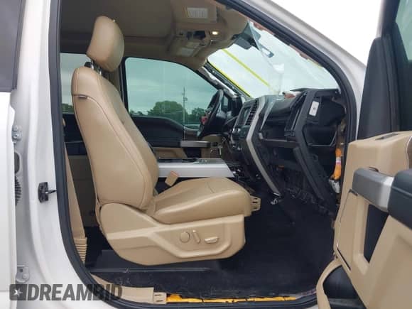 2017 Ford F-250 Lariat z VIN 1FT7W2BT3HEF37475, wystawiony jako IAAI lot #43096083 z przebiegiem 130 111 mil mil oraz . Historia ofert i sprzedaży dostępna na DreamBid. Obrazek 5.