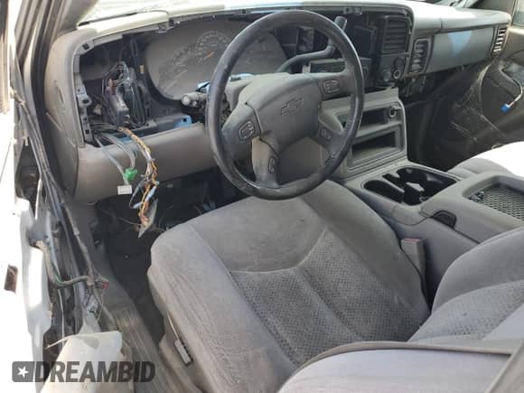 2006 Chevrolet Silverado 1500 LT2 z VIN 2GCEC13Z161276777, wystawiony jako Copart lot #53574645 z przebiegiem 226 707 mil mil oraz Szkoda całkowita • Salvage title. Historia ofert i sprzedaży dostępna na DreamBid. Obrazek 8.