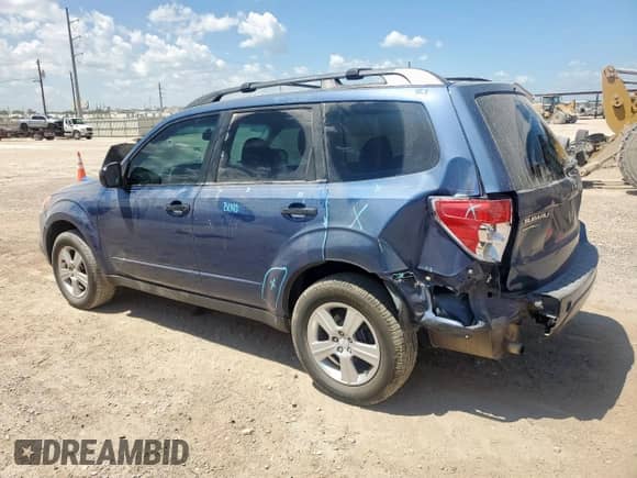 2012 Subaru Forester X с VIN JF2SHABC1CG437887, выставлен на аукционе Copart как лот 66051795 с пробегом 102 225 миль миль и Списание • Salvage title. История ставок и продаж доступна на DreamBid. Изображение 2.