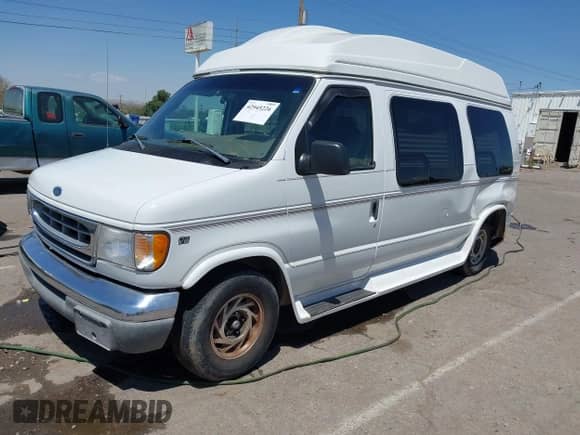 1999 Ford Econoline Cargo Recreational with VIN 1FDRE14L5XHA44845, listed as a IAAI auction lot 42945226 with Not provided miles and . Bid and sale history available at DreamBid. Image 2.