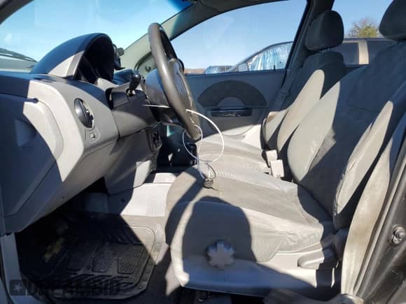 2004 Chevrolet Aveo с VIN KL1TD626X4B170986, выставлен на аукционе Copart как лот 80579734 с пробегом 130 691 миль миль и Чистый • Clean title. История ставок и продаж доступна на DreamBid. Изображение 7.