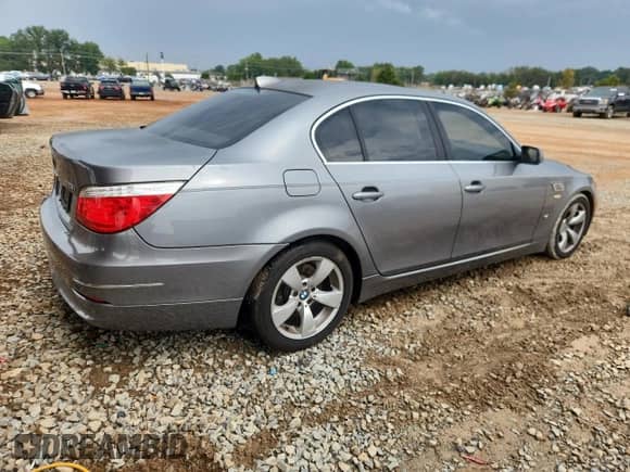 2008 BMW 5 Series 528i with VIN WBANU53598CT05129, listed as a Copart auction lot 80747395 with 141,871 mi miles and Salvage title. Bid and sale history available at DreamBid. Image 3.
