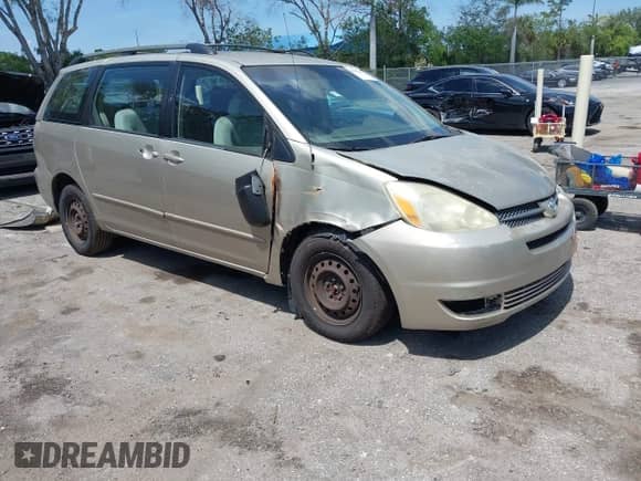 2005 Toyota Sienna CE с VIN 5TDZA23C85S262861, выставлен на аукционе IAAI как лот 42313364 с пробегом 187 887 миль миль и . История ставок и продаж доступна на DreamBid. Изображение 1.