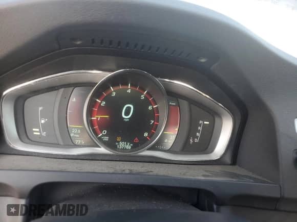 2014 Volvo S60 T5 с VIN YV1612FS1E1270877, выставлен на аукционе Copart как лот 67368865 с пробегом 137 769 миль миль и Списание • Salvage title. История ставок и продаж доступна на DreamBid. Изображение 9.