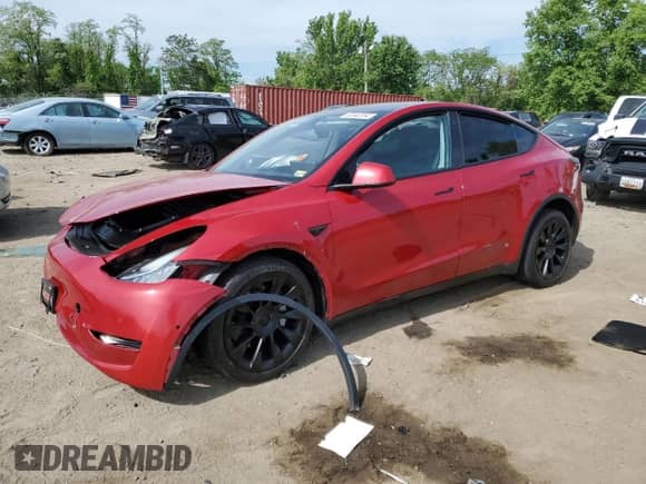 2022 Tesla Model Y Long Range with VIN 7SAYGDEE2NF386233, listed as a Copart auction lot 53040704 with 41,766 mi miles and Salvage title. Bid and sale history available at DreamBid. Image 1.