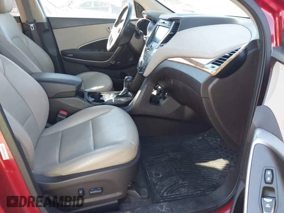 2015 Hyundai Santa Fe с VIN 5XYZWDLA0FG253291, выставлен на аукционе IAAI как лот 41676815 с пробегом 148 306 миль миль и . История ставок и продаж доступна на DreamBid. Изображение 5.