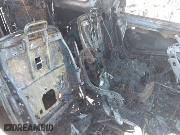 2023 Hyundai Palisade SEL z VIN KM8R44GE6PU641513, wystawiony jako IAAI lot #42584199 z przebiegiem Nie podano mil oraz . Historia ofert i sprzedaży dostępna na DreamBid. Obrazek 8.
