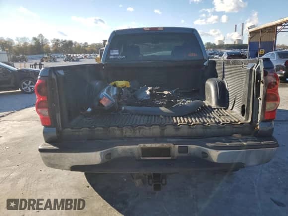 2006 Chevrolet Silverado 1500HD LT2 с VIN 1GCGC13U96F206255, выставлен на аукционе Copart как лот 84751494 с пробегом 383 438 миль миль и Списание • Salvage title. История ставок и продаж доступна на DreamBid. Изображение 6.