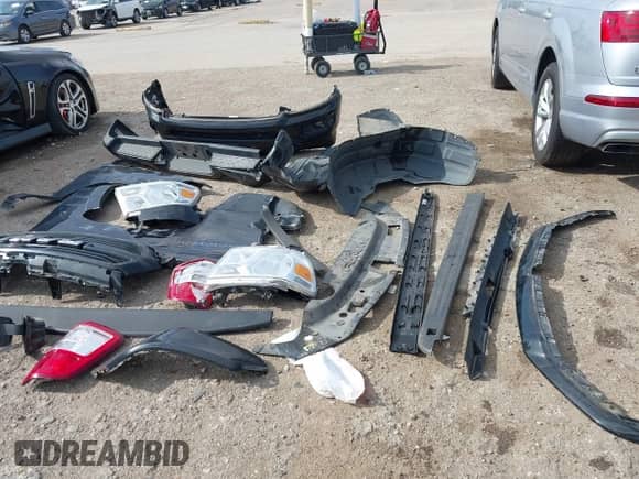 2020 Ram 1500 Big Horn z VIN 1C6RREFT4LN119597, wystawiony jako IAAI lot #42446462 z przebiegiem 82 821 mil mil oraz . Historia ofert i sprzedaży dostępna na DreamBid. Obrazek 12.