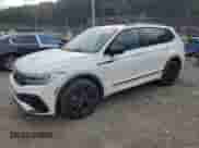 2024 Volkswagen Tiguan SE R-Line Black с VIN 3VV8B7AXXRM194808, выставлен на аукционе Copart как лот 85098635 с пробегом 8 451 миль миль и Списание • Salvage title. История ставок и продаж доступна на DreamBid. Изображение 1.