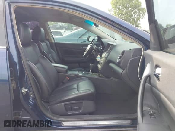 2014 Nissan Maxima SV z VIN 1N4AA5AP6EC499845, wystawiony jako IAAI lot #42824130 z przebiegiem 103 895 mil mil oraz . Historia ofert i sprzedaży dostępna na DreamBid. Obrazek 5.