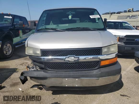 2007 Chevrolet Express Passenger с VIN 1GAHG35U971182578, выставлен на аукционе Copart как лот 63340025 с пробегом 166 667 миль миль и Списание • Salvage title. История ставок и продаж доступна на DreamBid. Изображение 5.