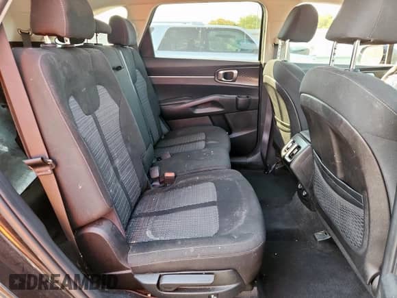 2021 Kia Sorento LX with VIN 5XYRGDLC4MG036497, listed as a Copart auction lot 69182895 with 127,778 mi miles and Salvage title. Bid and sale history available at DreamBid. Image 11.