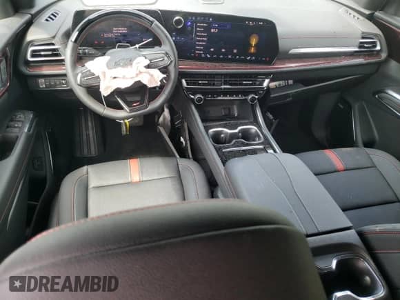 2024 Chevrolet Traverse AWD RS z VIN 1GNEVLKSXRJ179427, wystawiony jako Copart lot #66107564 z przebiegiem 517 mil mil oraz Szkoda całkowita • Salvage title. Historia ofert i sprzedaży dostępna na DreamBid. Obrazek 8.