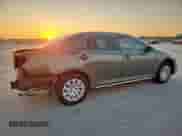 2014 Toyota Camry XLE z VIN 4T4BF1FK1ER378948, wystawiony jako Copart lot #85004115 z przebiegiem 151 585 mil mil oraz Szkoda całkowita • Salvage title. Historia ofert i sprzedaży dostępna na DreamBid. Obrazek 3.