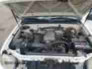 2004 Toyota Tundra SR5 z VIN 5TBBT44124S446978, wystawiony jako Copart lot #63937625 z przebiegiem 267 034 mil mil oraz Czysty tytuł • Clean title. Historia ofert i sprzedaży dostępna na DreamBid. Obrazek 11.
