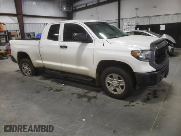 2019 Toyota Tundra SR с VIN 5TFUM5F1XKX083627, выставлен на аукционе Copart как лот 67292995 с пробегом 88 481 миль миль и Списание • Salvage title. История ставок и продаж доступна на DreamBid. Изображение 4.